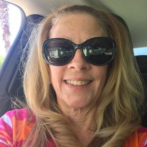 Meet your Posher, Janet